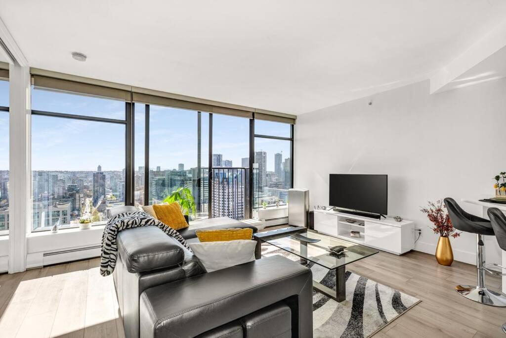 Central Luxury Apartment With Best City Views! Vancouver Zewnętrze zdjęcie